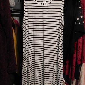 Sleeveless Round Neck Midi Dress Stripes with POCKETS  Women's XL